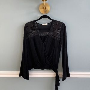 Lovestich lace bell sleeve side tie shirt